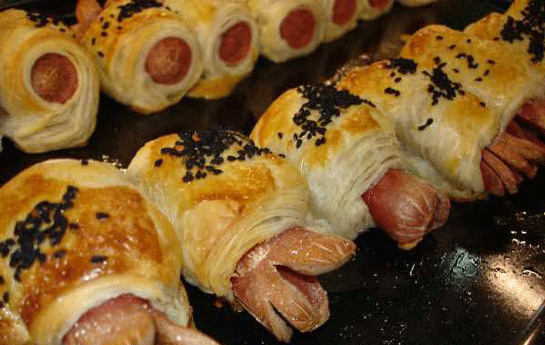 Hazır Yufkayla Sosisli Börek Tarifi ve Malzemeleri