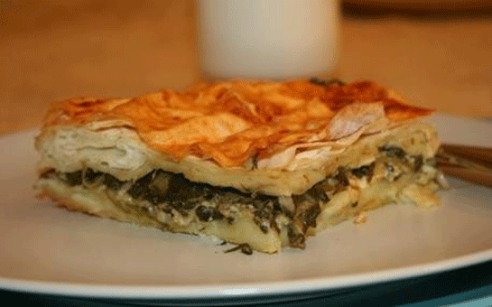 Ispanaklı Kıymalı Börek Tarifi ve Malzemeleri