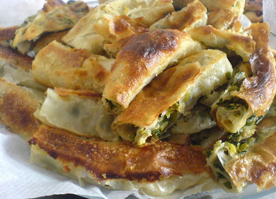 Ispanaklı Patatesli Börek Tarifi ve Malzemeleri