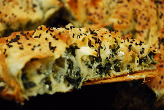 Ispanaklı Peynirli Börek Tarifi ve Malzemeleri