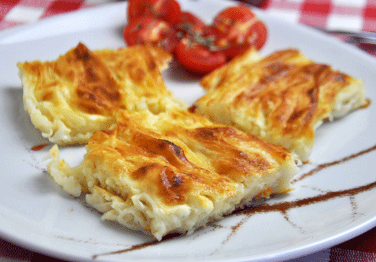 Kırma Börek Tarifi ve Malzemeleri