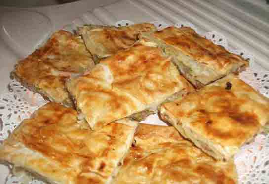 Kıymalı Pırasalı Börek Tarifi ve Malzemeleri
