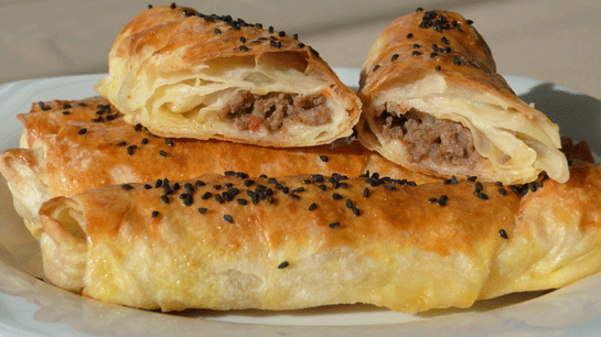 Kıymalı Yufka Böreği Tarifi ve Malzemeleri
